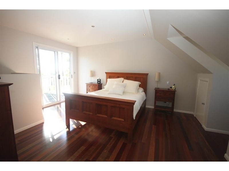 10 Forest Acres Drive, Lake Macdonald QLD 4563