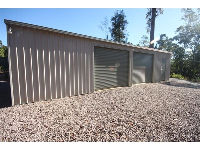 10 Forest Acres Drive, Lake Macdonald QLD 4563