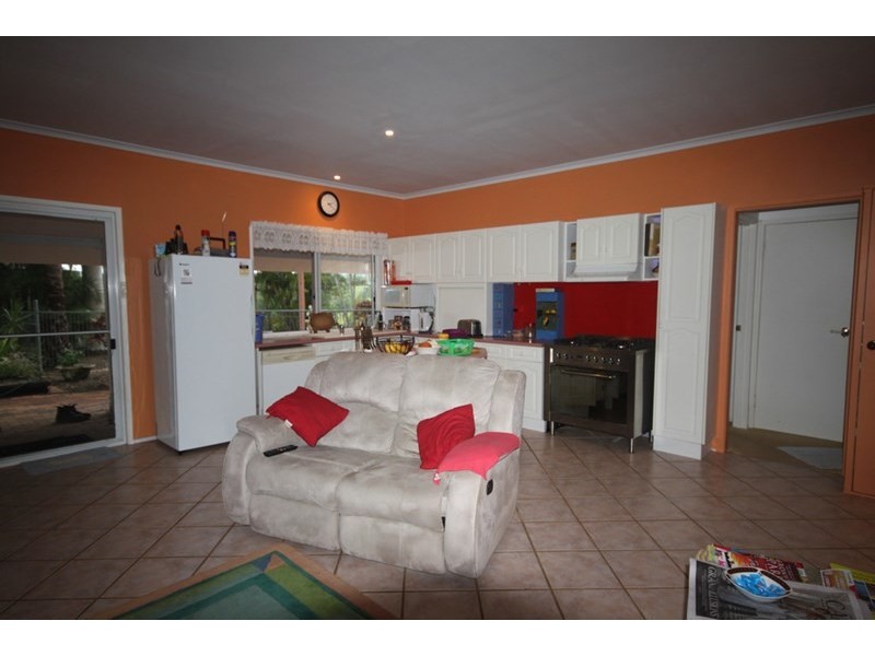 110 Thomason Road, Traveston QLD 4570