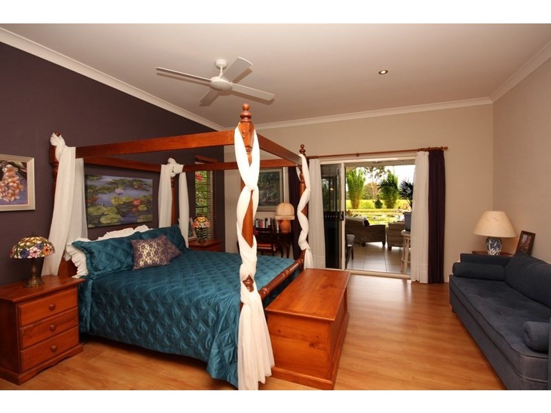 4 Flindersia Drive, Traveston QLD 4570