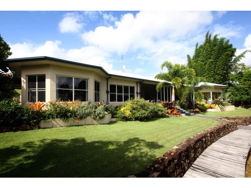 4 Flindersia Drive, Traveston QLD 4570
