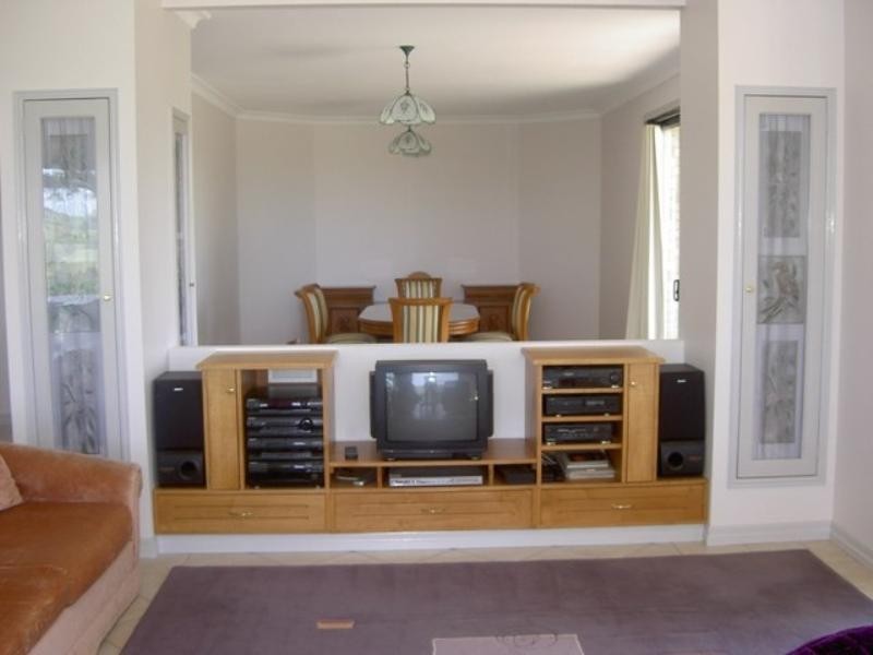 14 Pine Tree Drive, Lake Macdonald QLD 4563