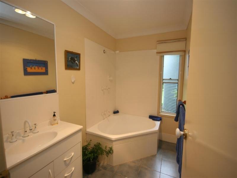 31 Woodswallow Close, Cooroy QLD 4563