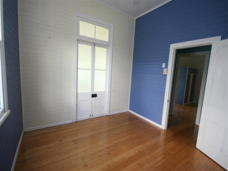 30 Tewantin Road, Cooroy QLD 4563