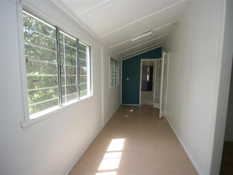 30 Tewantin Road, Cooroy QLD 4563