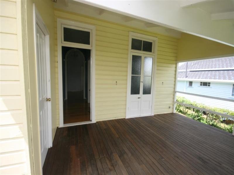 30 Tewantin Road, Cooroy QLD 4563