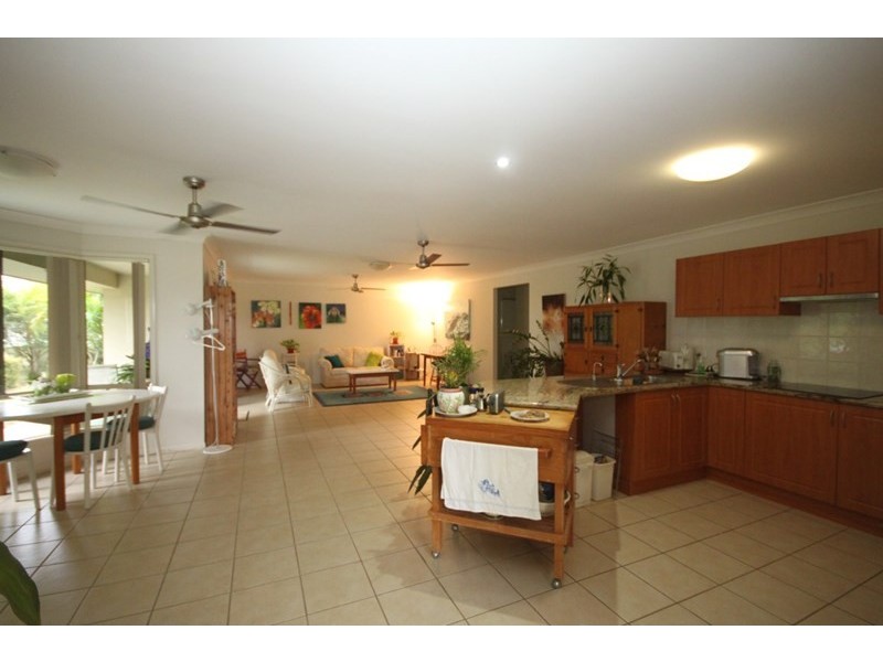 28 Kensington Drive, Cooroy QLD 4563