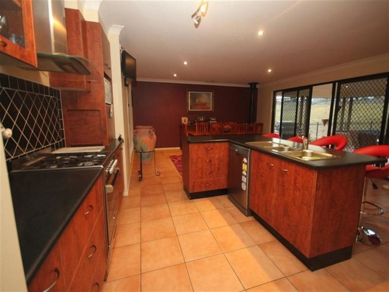 14 Webster Court, Kilcoy QLD 4515