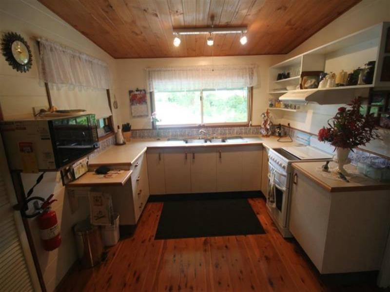 5 Falcon Crescent, Cooroy QLD 4563