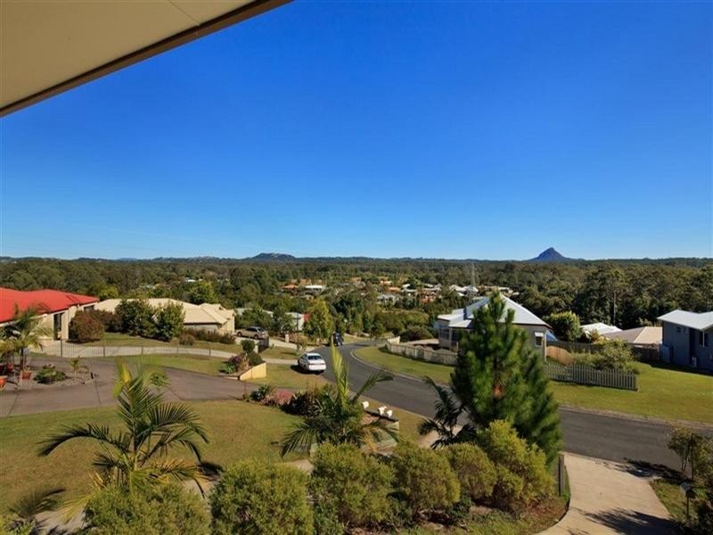 27 Kensington Drive, Cooroy QLD 4563