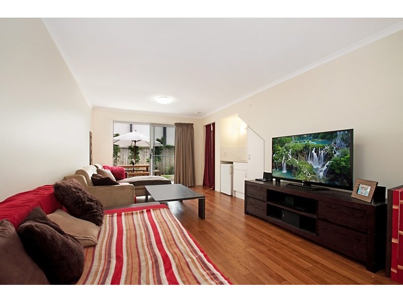 4/13 Kauri Street, Cooroy QLD 4563