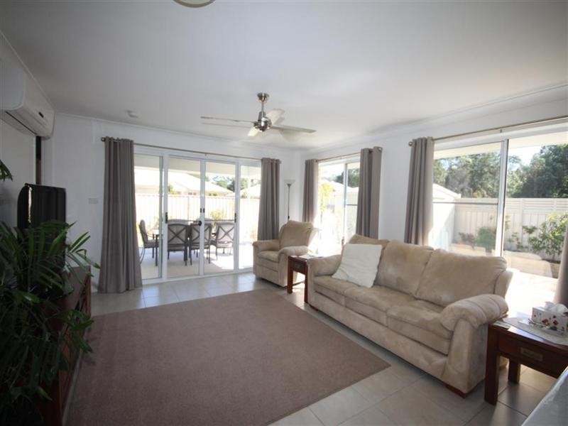 5 Oak Street, Cooroy QLD 4563