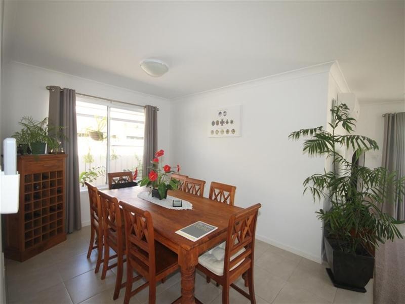 5 Oak Street, Cooroy QLD 4563