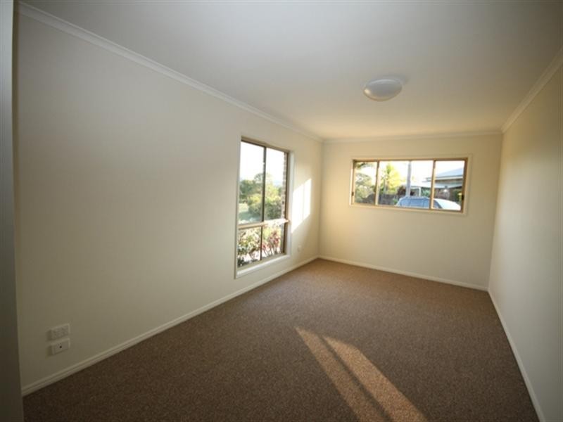 16 Falcon Crescent, Cooroy QLD 4563