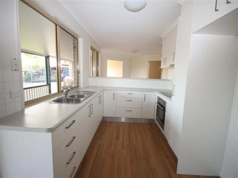 16 Falcon Crescent, Cooroy QLD 4563