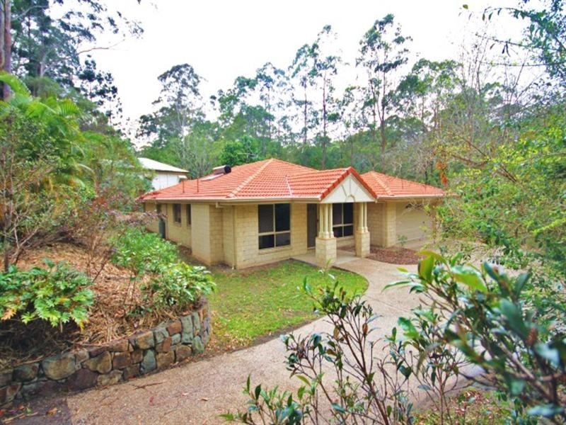 22 Mountain Street, Pomona QLD 4568