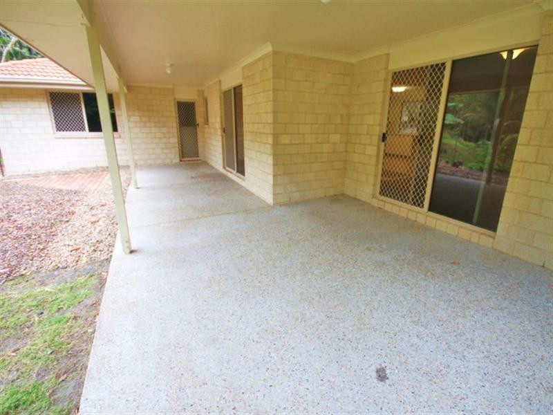 22 Mountain Street, Pomona QLD 4568