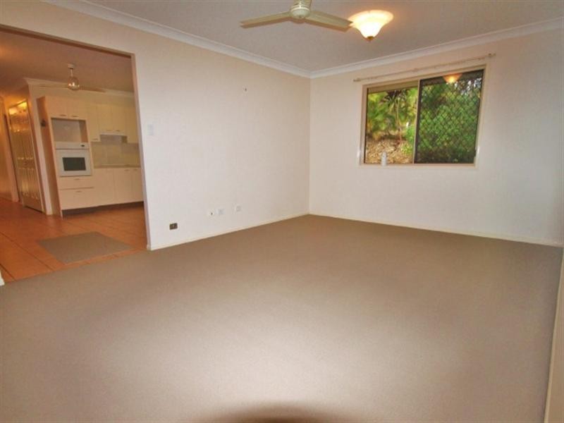 22 Mountain Street, Pomona QLD 4568