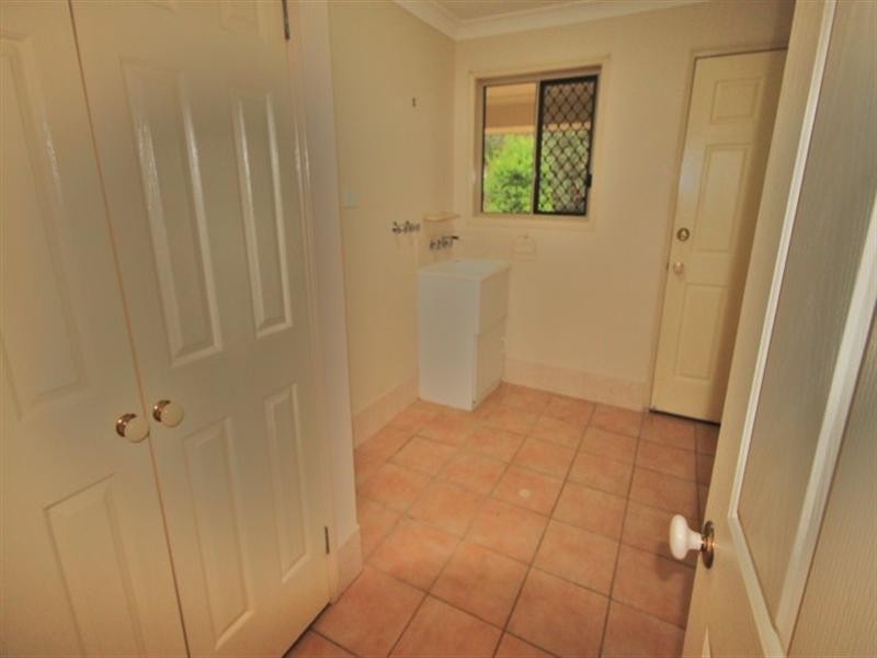 22 Mountain Street, Pomona QLD 4568