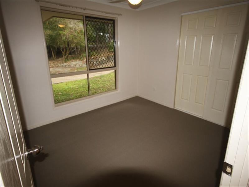 22 Mountain Street, Pomona QLD 4568