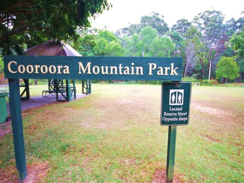 22 Mountain Street, Pomona QLD 4568