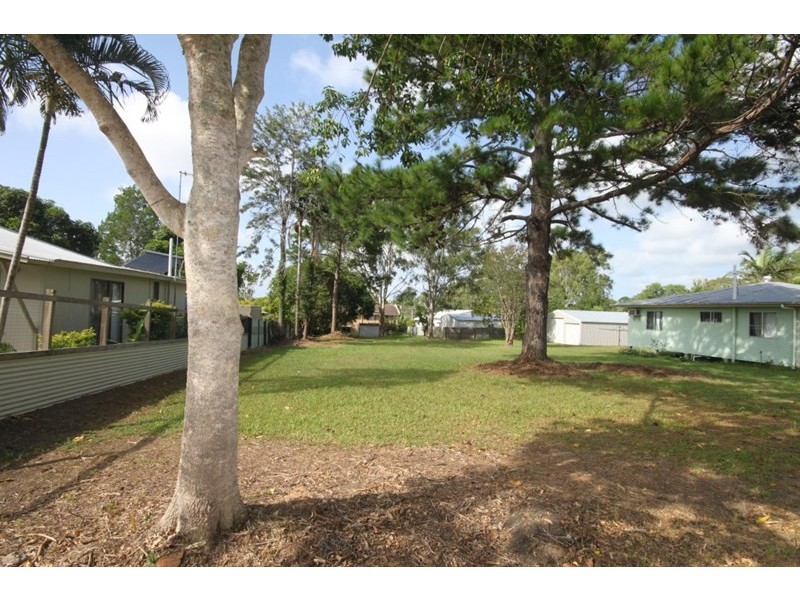 27 Poinciana Avenue, Tewantin QLD 4565