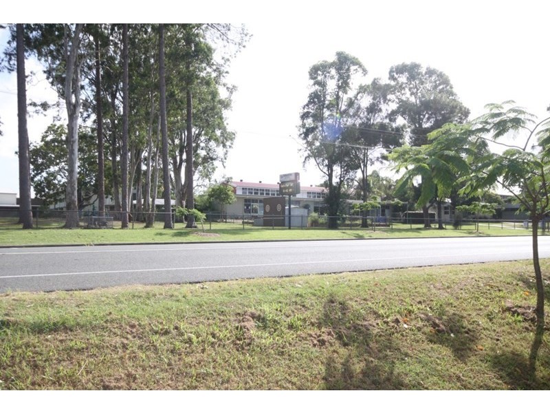 27 Poinciana Avenue, Tewantin QLD 4565