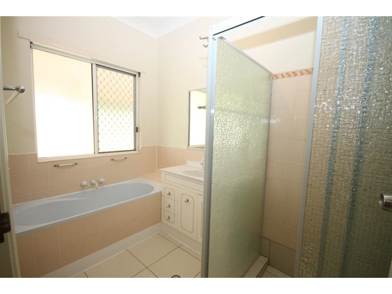 29 Kensington Drive, Cooroy QLD 4563