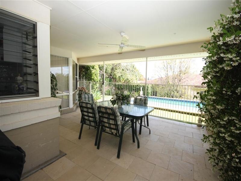 42 Tewantin Road, Cooroy QLD 4563