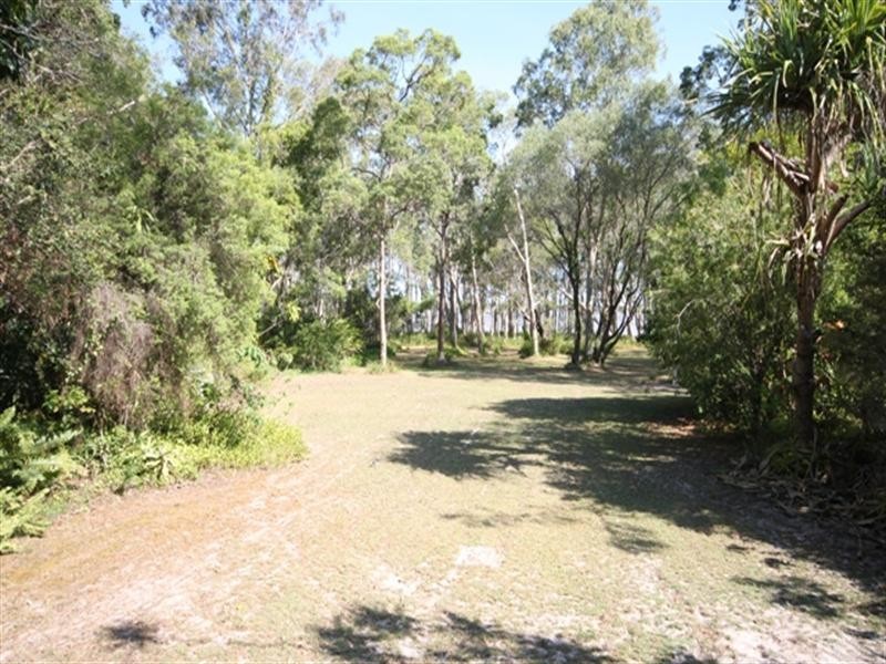 404 Lake Cooroibah Road, Cooroibah QLD 4565