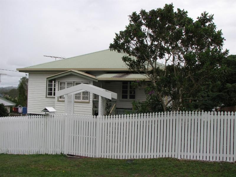 4 and 4A Kauri Street, Cooroy QLD 4563