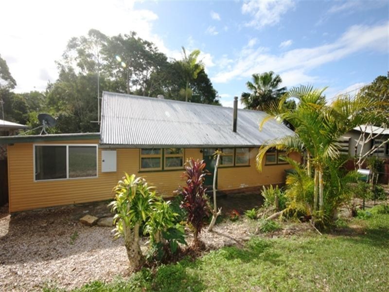 9 Tulip, Cooroy QLD 4563