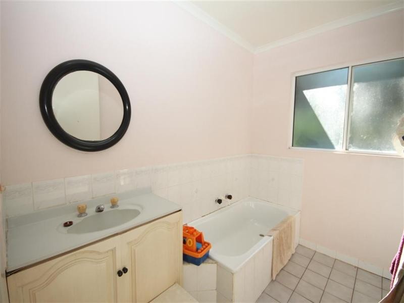 4 Ironbark Court, Cooroy QLD 4563