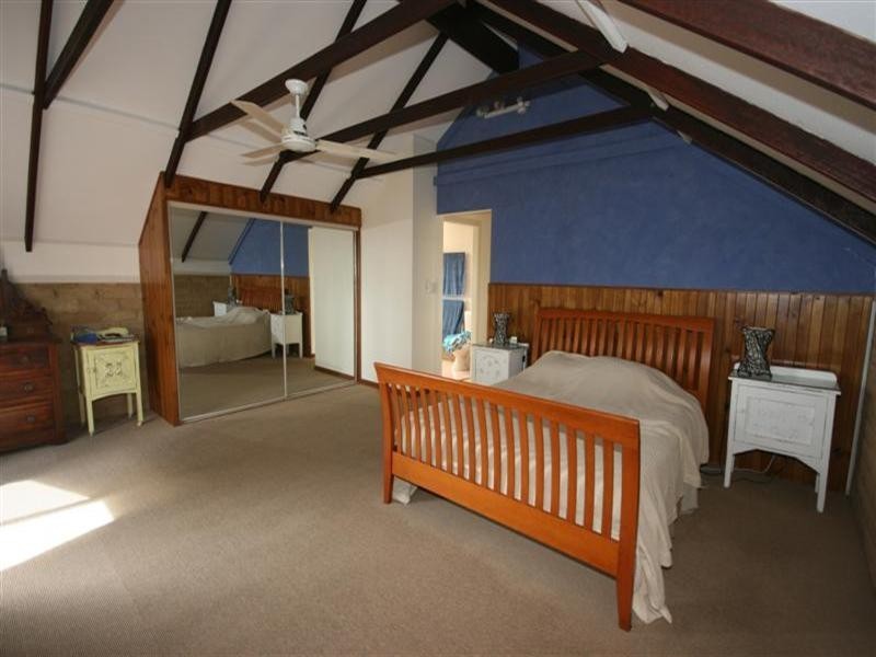 5 King Parrot Lane, Ridgewood QLD 4563