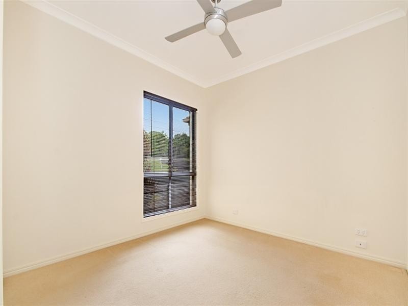 62 Elm Street, Cooroy QLD 4563