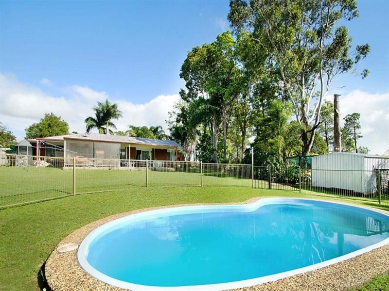 18 Pearsons Road, Cooroy QLD 4563