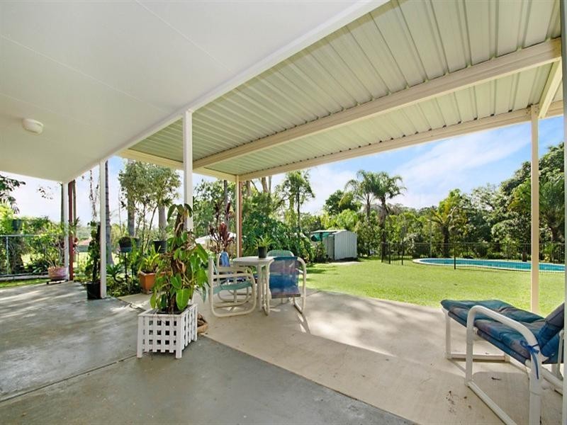 18 Pearsons Road, Cooroy QLD 4563