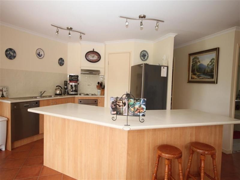 5 LEATHERWOOD Lane, Cooroy QLD 4563