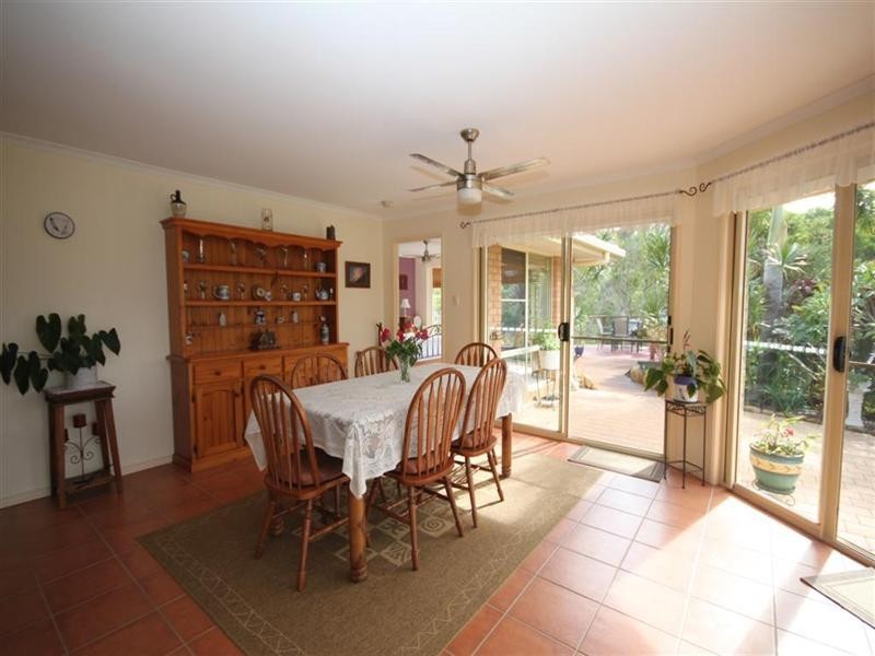 5 LEATHERWOOD Lane, Cooroy QLD 4563