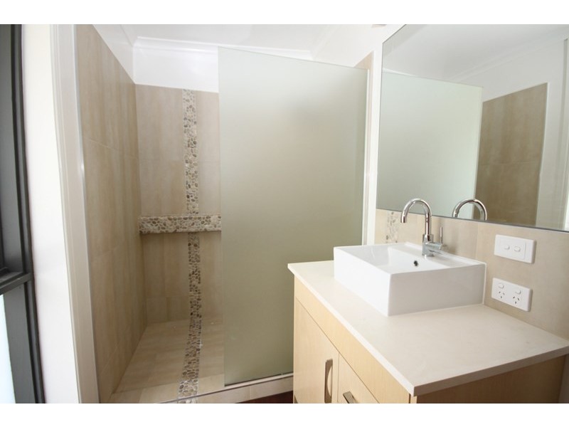 43 Gwandalan Road, Lake Macdonald QLD 4563