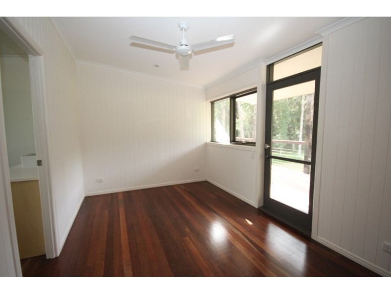 43 Gwandalan Road, Lake Macdonald QLD 4563