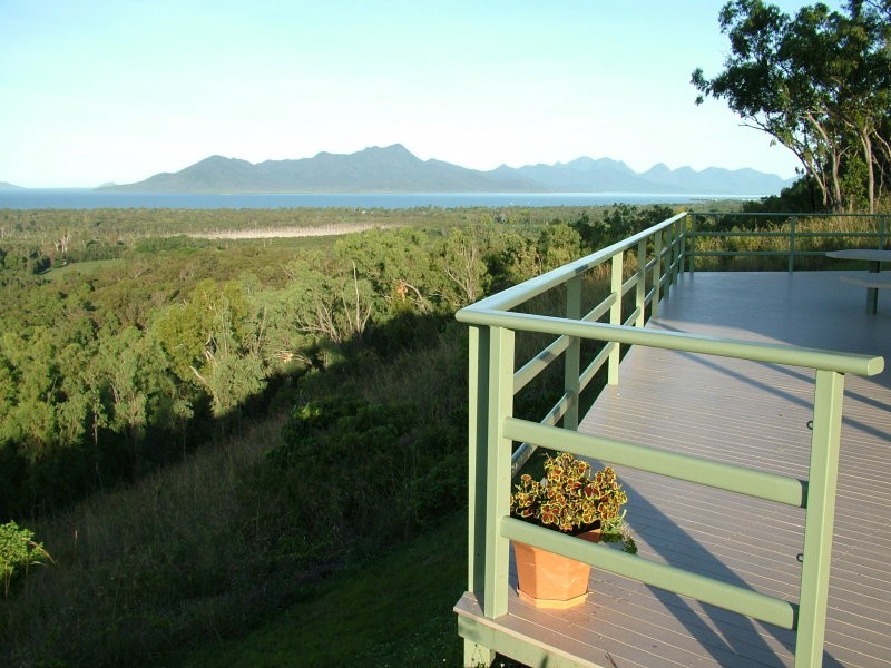119 Ellerbeck Road, Cardwell QLD 4849