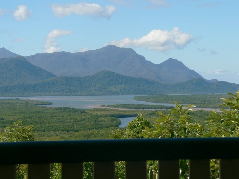 51531 Bruce Highway, Cardwell QLD 4849