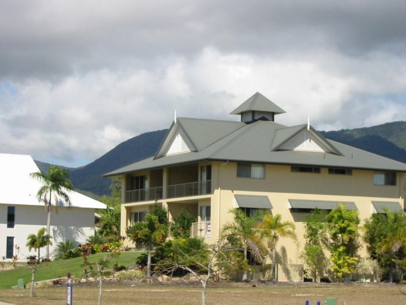 1/16 Poinciana Boulevard, Cardwell QLD 4849