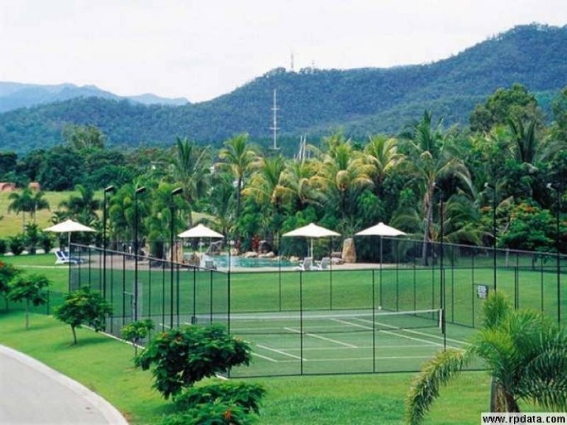 1/16 Poinciana Boulevard, Cardwell QLD 4849