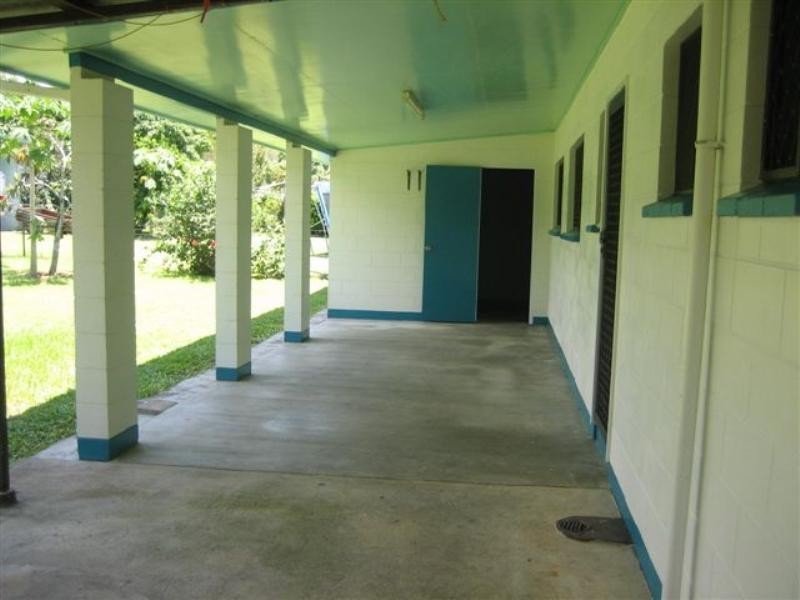 9 Ferguson Street, Cardwell QLD 4849