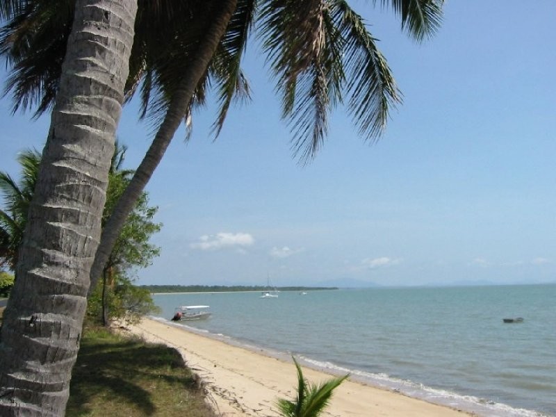 1/2 Winter Street, Cardwell QLD 4849