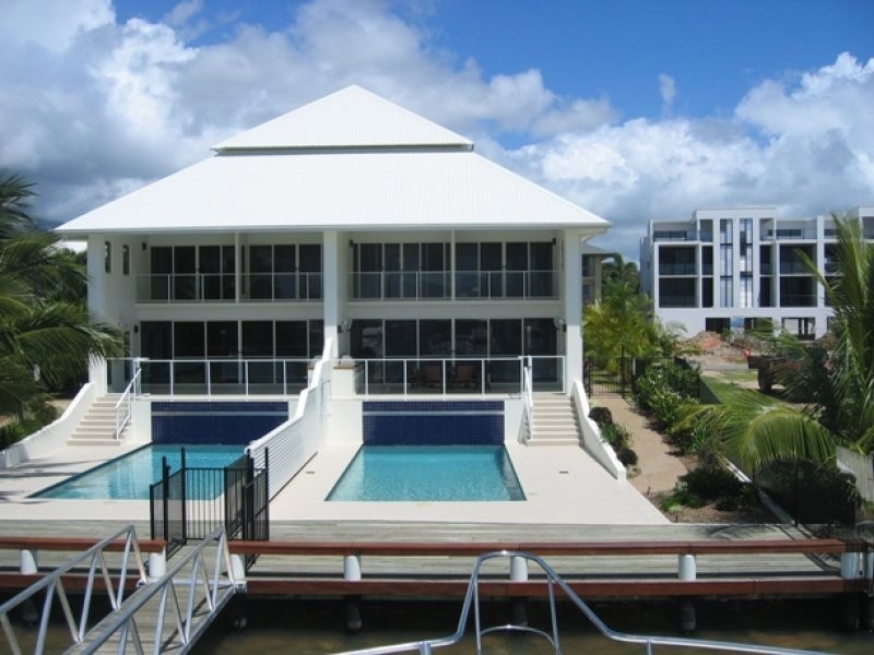 1/15 Poinciana Boulevard, Cardwell QLD 4849