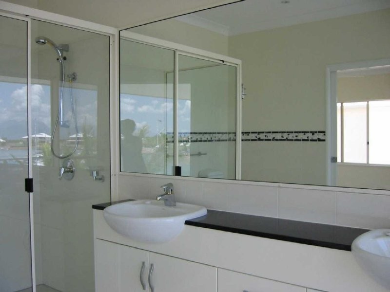 1/21 Poinciana Bvd,, Cardwell QLD 4849