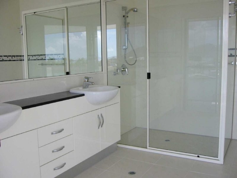 1/21 Poinciana Bvd,, Cardwell QLD 4849